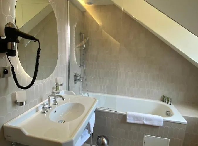 La Petite Lucie 3* 翁弗勒尔