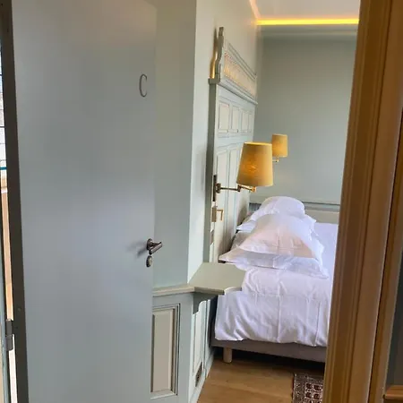 La Petite Lucie Honfleur